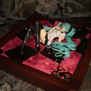 Hatsune Miku [Vocaloid]

http://www.plamoya.com
за 16000 йен (по курсу от 31.12.2010)