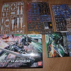 Gundam 00 00 + gnr - 010