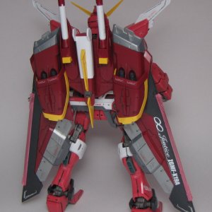 Infinite Justice Gundam