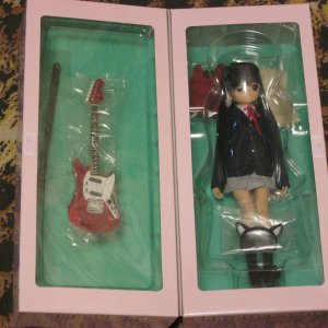 Кукла Nakano Azusa (K-ON!)
Коробка